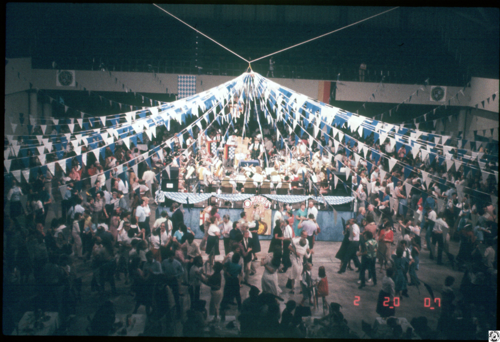 1982 10 02 Oktoberfest 07.jpg